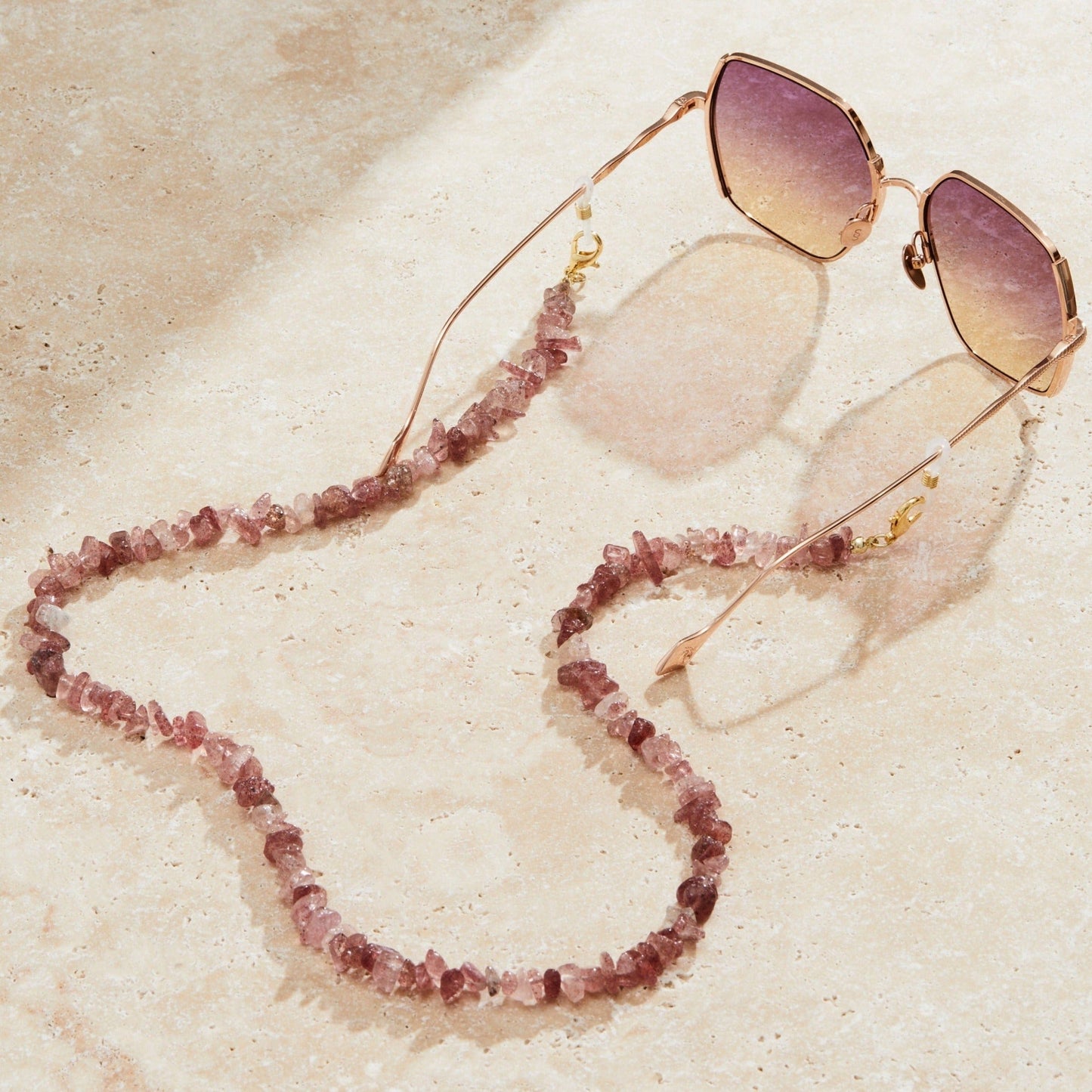 Stenen ketting in roze