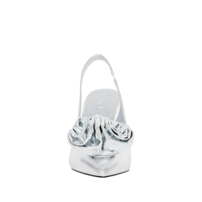 DE LAATSTE HOGE BLOEM